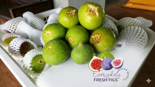 Everyday Fresh Figs, real photo